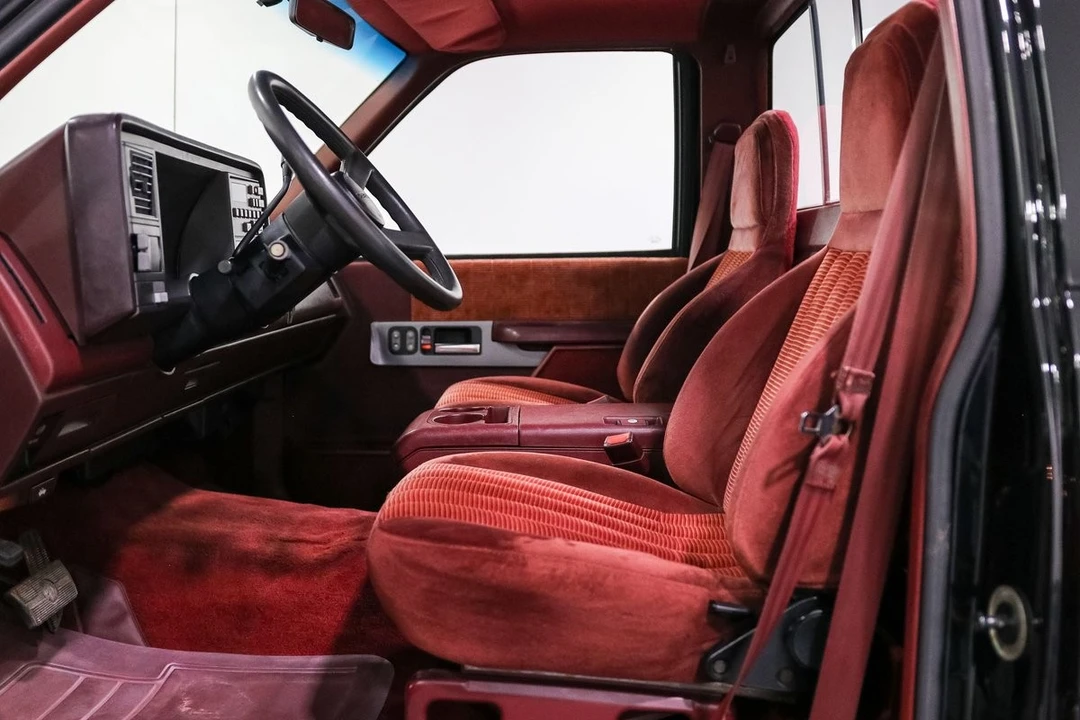 1990 Chevrolet SS - Image 10 of 27
