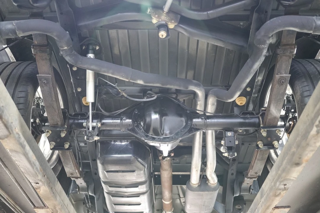 1990 Chevrolet SS - Image 24 of 28