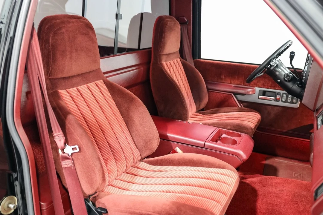 1990 Chevrolet SS - Image 16 of 28