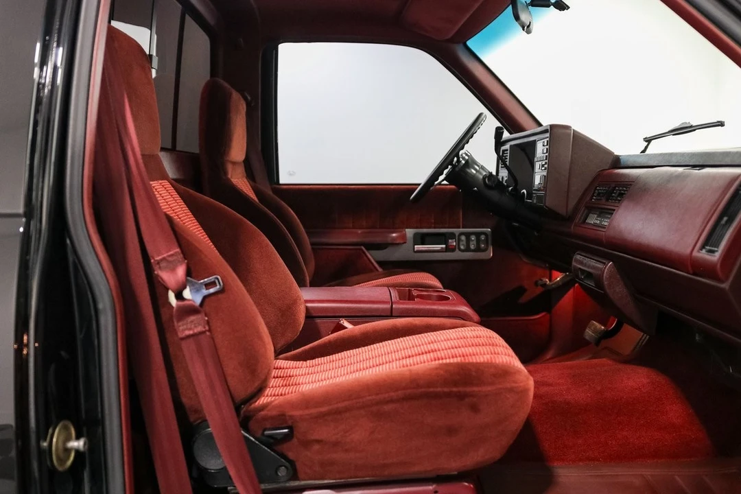 1990 Chevrolet SS - Image 15 of 28