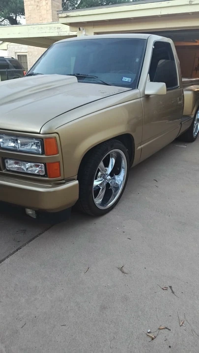 1990 Chevrolet C/K 4th Gen - Image 3 of 9