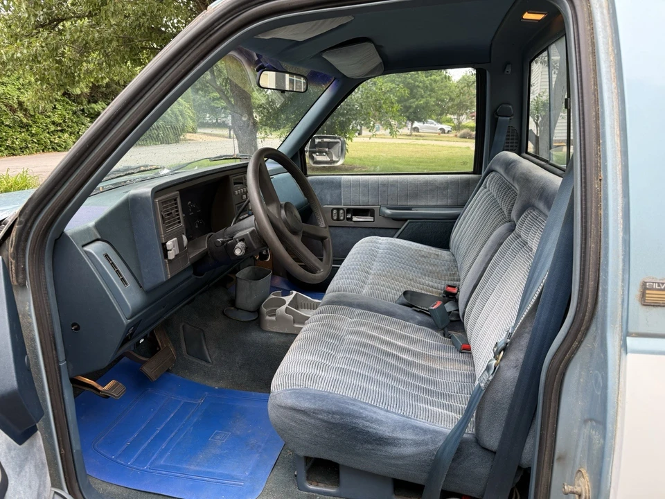1990 Chevrolet C/K 4th Gen - Image 6 of 10