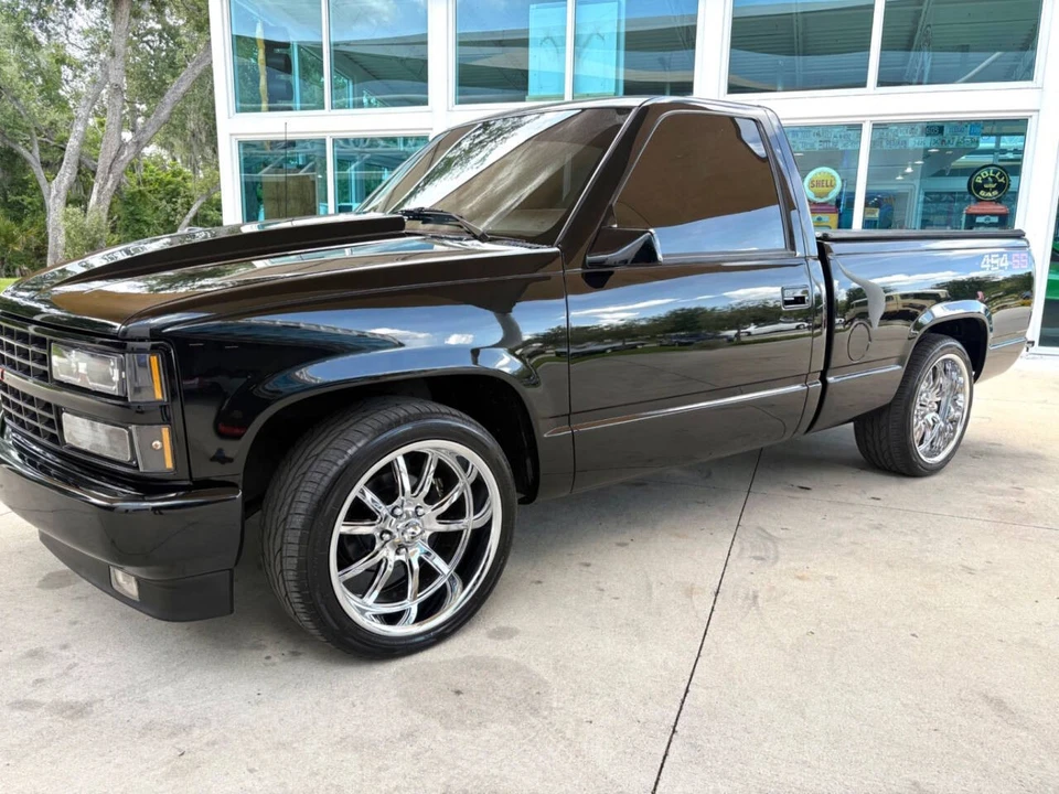 1990 Chevrolet C/K - Image 12 of 31