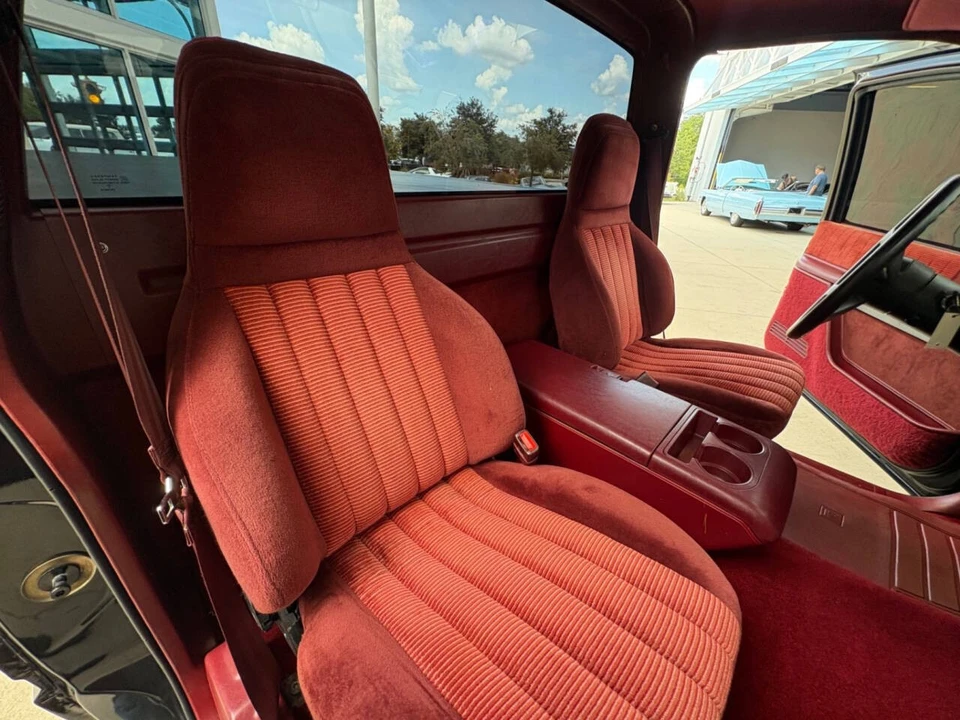 1990 Chevrolet C/K - Image 31 of 31