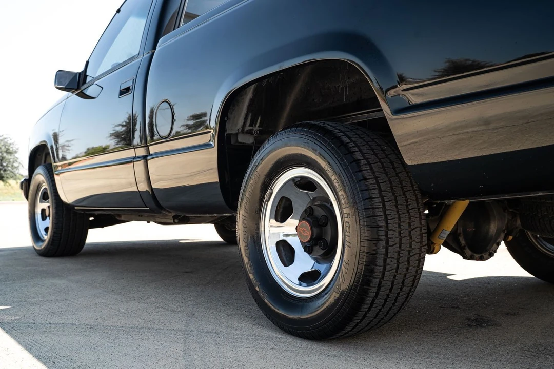 1990 Chevrolet 454 SS - Image 15 of 31