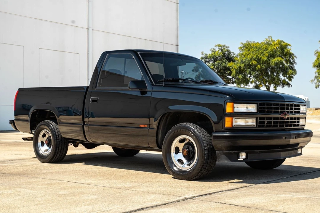 1990 Chevrolet 454 SS - Image 10 of 31