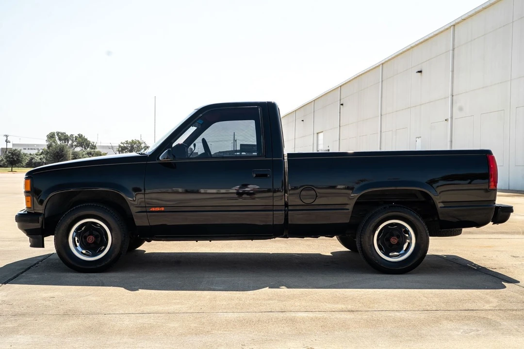 1990 Chevrolet 454 SS - Image 7 of 31