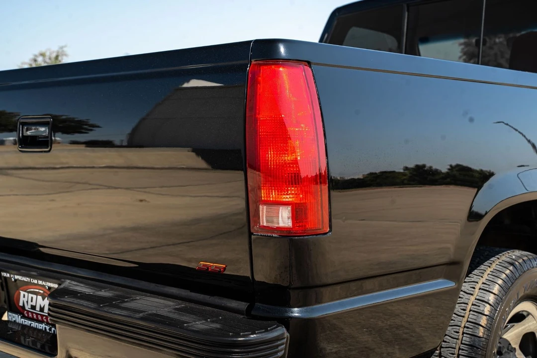1990 Chevrolet 454 SS - Image 13 of 31