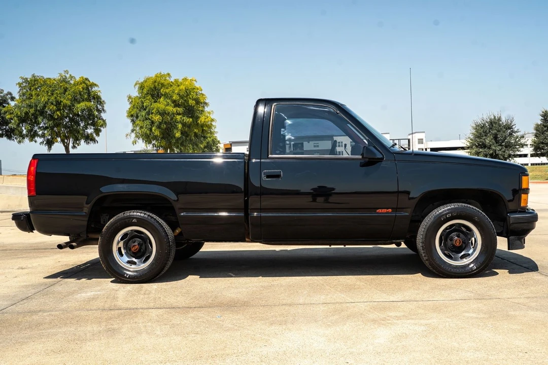 1990 Chevrolet 454 SS - Image 11 of 31