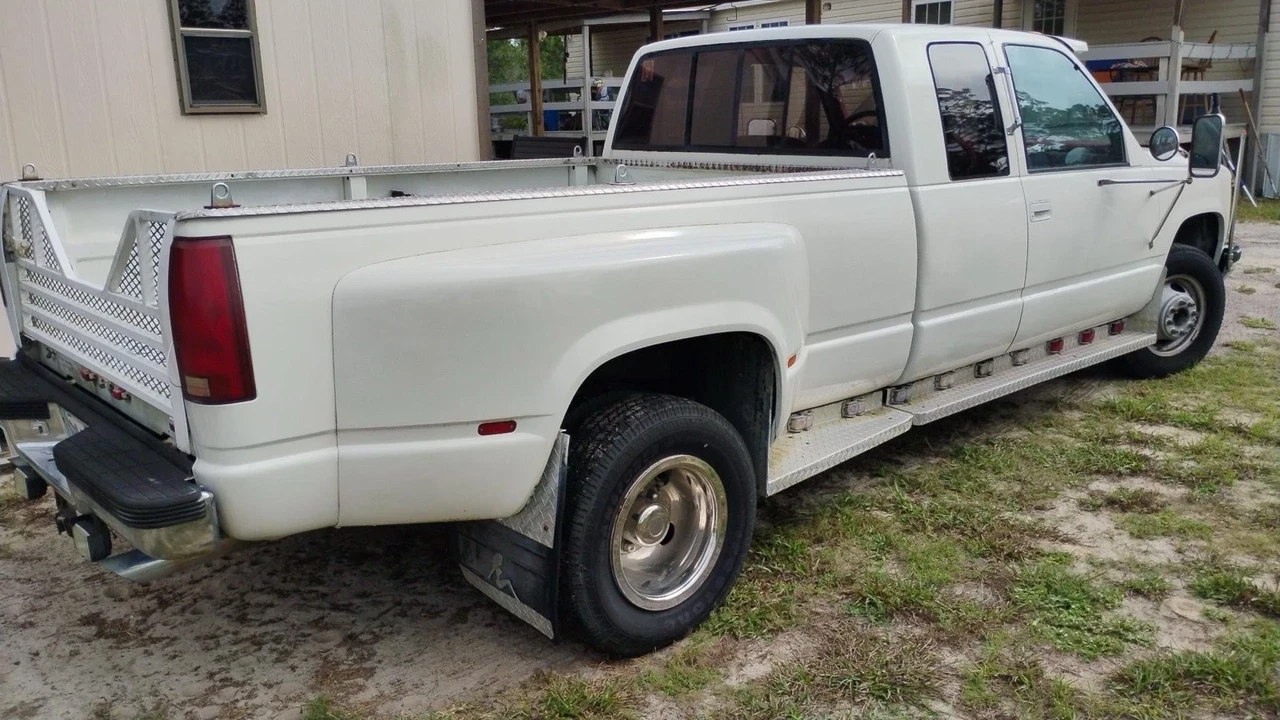 1990 Chevrolet C/K 4th Gen - Image 6 of 19