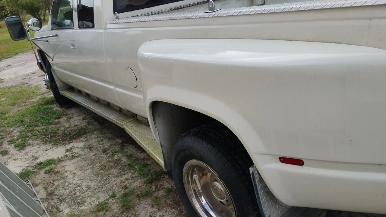 1990 Chevrolet C/K 4th Gen - Image 5 of 19