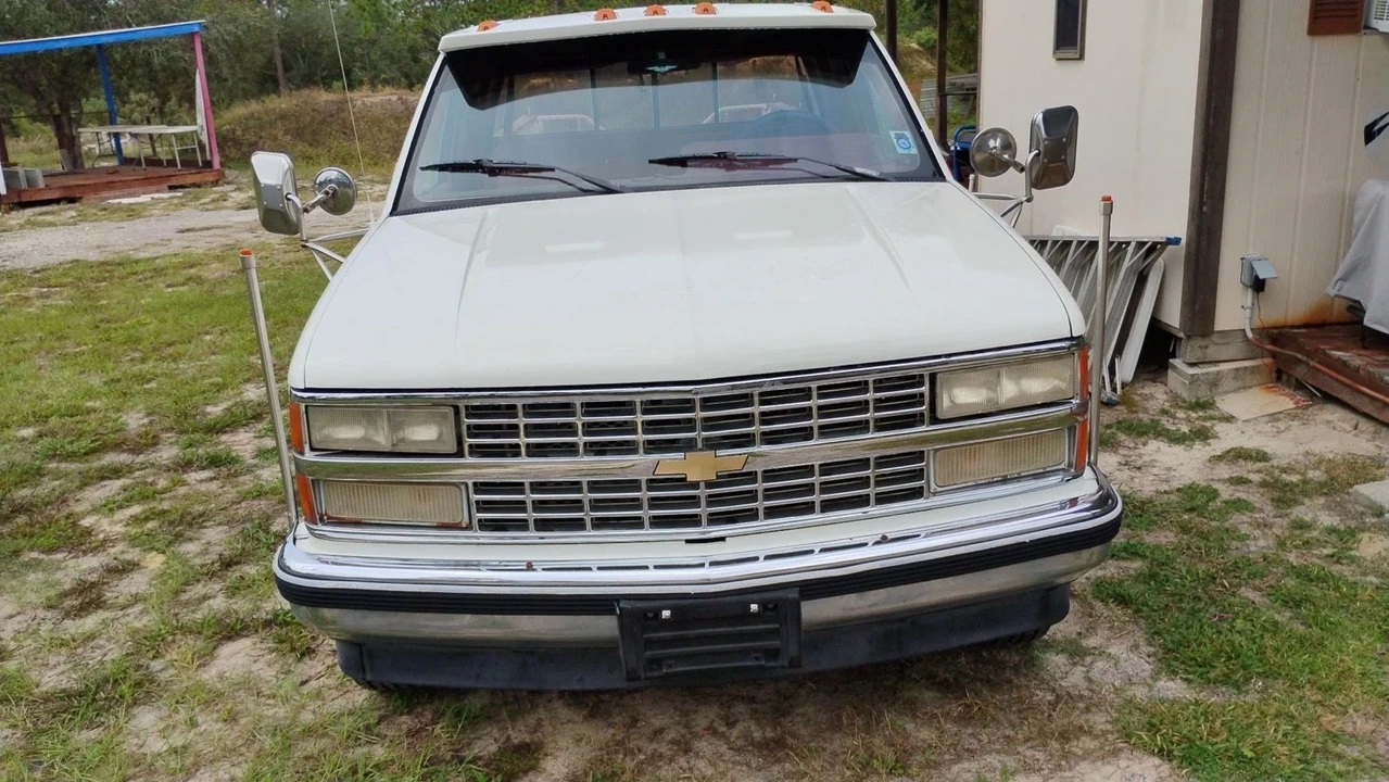 1990 Chevrolet C/K 4th Gen - Image 16 of 19