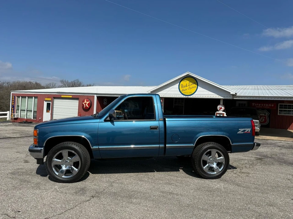 1990 Chevrolet C/K 4th Gen - Image 3 of 31