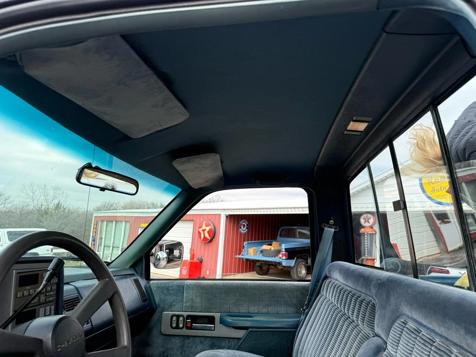 1990 Chevrolet C/K 4th Gen - Image 25 of 31