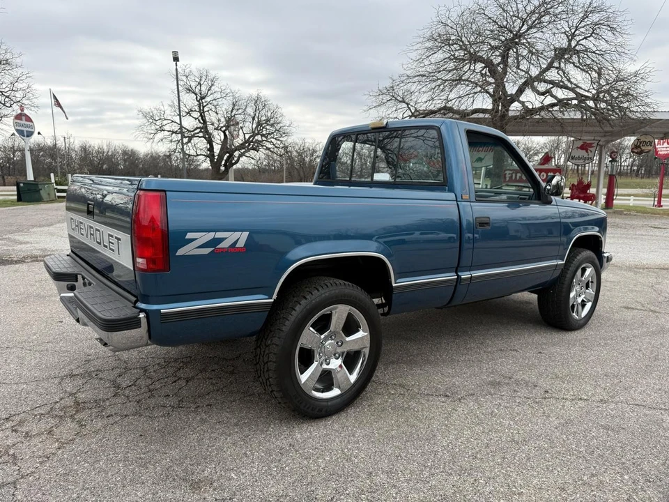 1990 Chevrolet C/K 4th Gen - Image 6 of 31