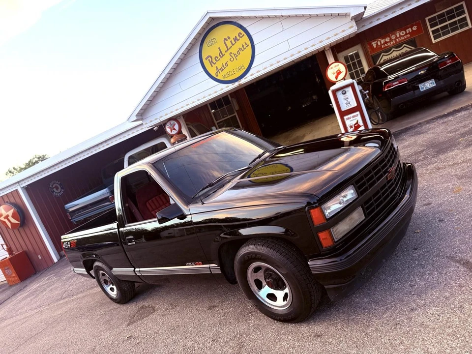1990 Chevrolet C/K 4th Gen - Image 2 of 31