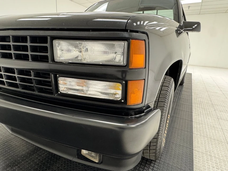 1990 Chevrolet 454 SS - Image 10 of 31