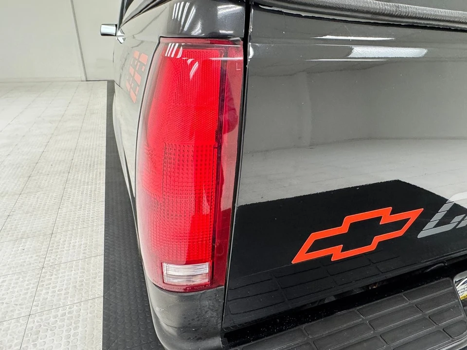 1990 Chevrolet 454 SS - Image 20 of 31
