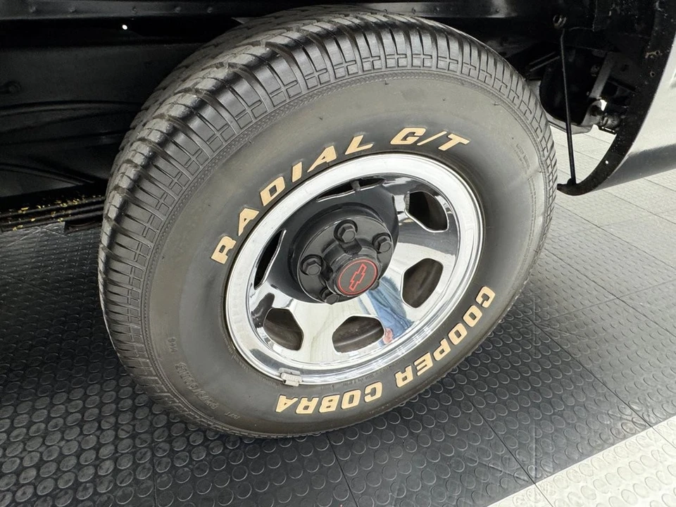 1990 Chevrolet 454 SS - Image 18 of 31