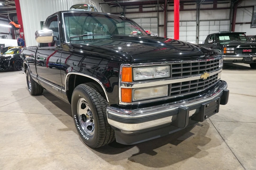 1990 Chevrolet C/K 4th Gen - Image 12 of 31