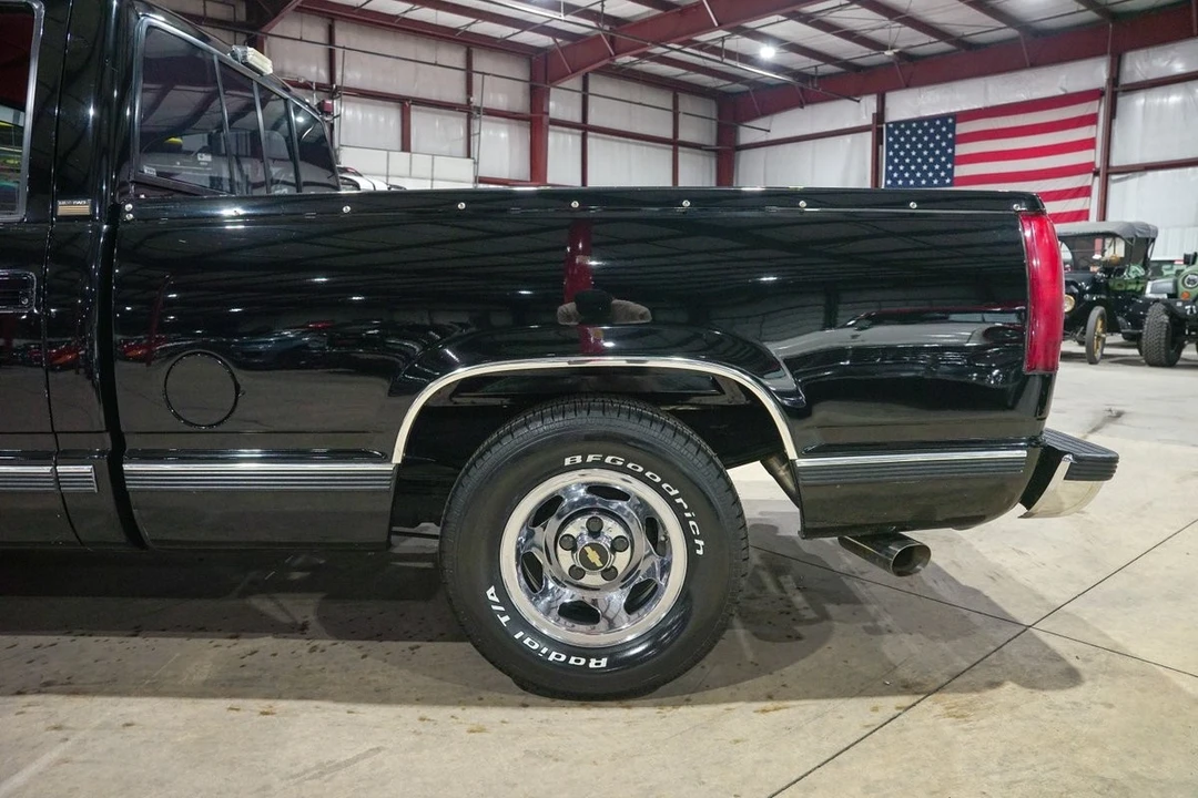 1990 Chevrolet C/K 4th Gen - Image 5 of 31