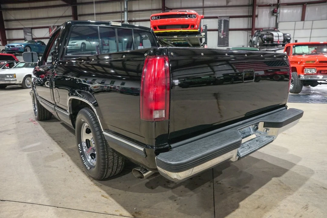 1990 Chevrolet C/K 4th Gen - Image 6 of 31