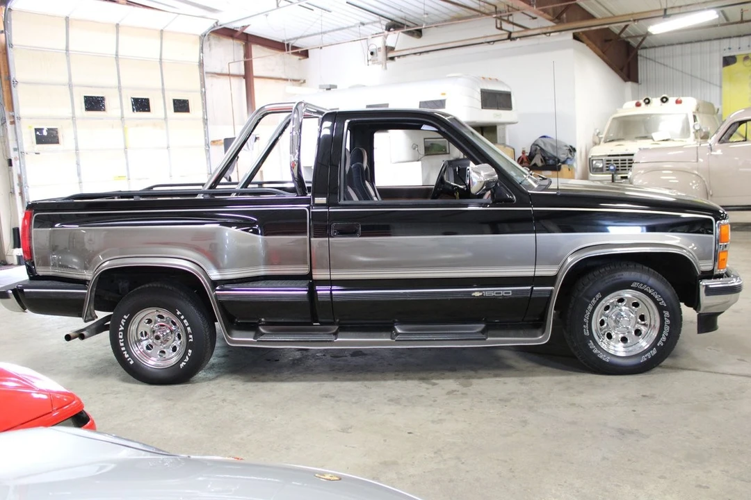 1990 Chevrolet C/K 4th Gen - Image 7 of 31