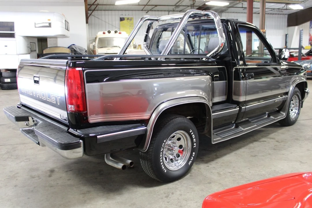 1990 Chevrolet C/K 4th Gen - Image 6 of 31