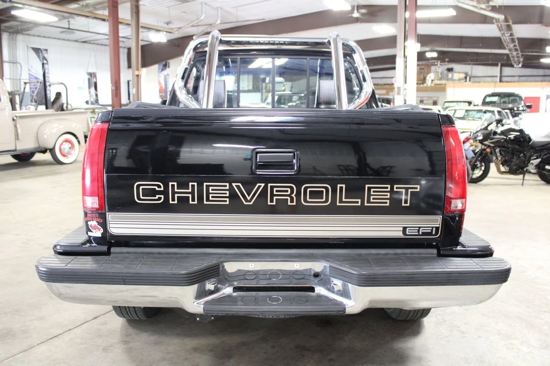 1990 Chevrolet C/K 4th Gen - Image 5 of 31