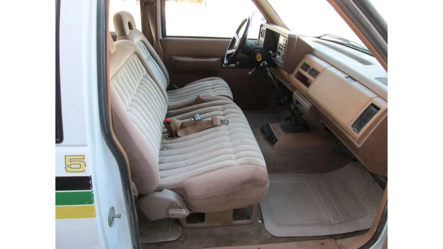 1990 Chevrolet C/K 4th Gen - Image 18 of 19