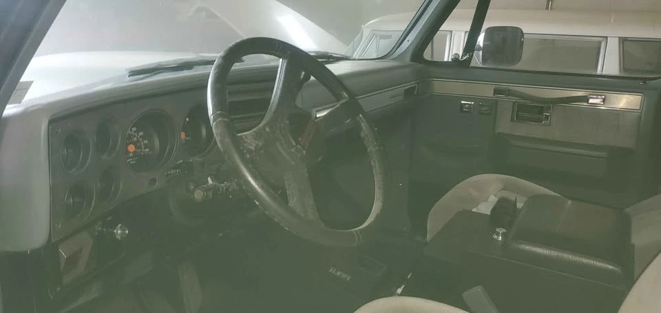 1990 Chevrolet K5 Blazer 2nd Gen - Image 18 of 20