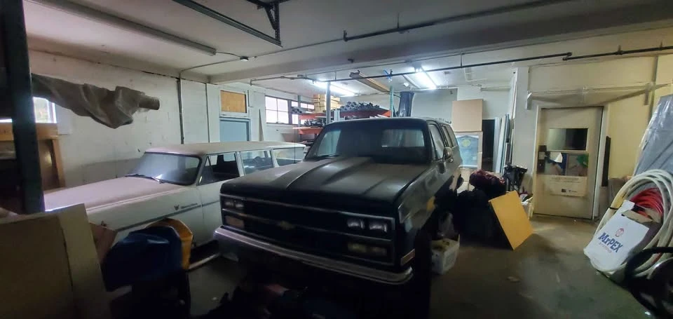 1990 Chevrolet K5 Blazer 2nd Gen - Image 2 of 20