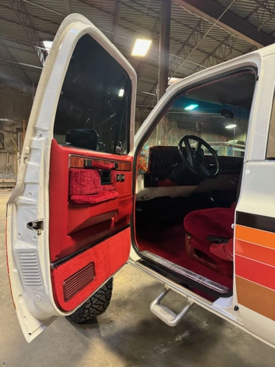 1990 Chevrolet K5 Blazer 2nd Gen - Image 12 of 16