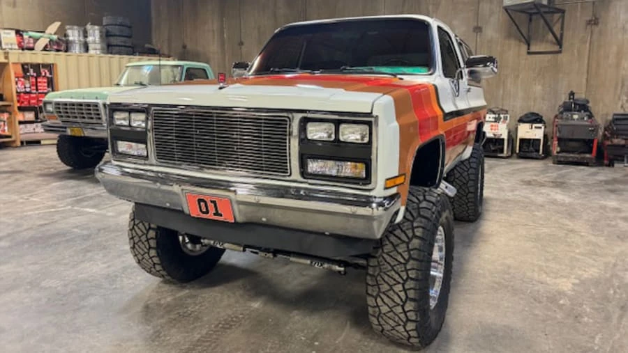 1990 Chevrolet K5 Blazer 2nd Gen - Image 4 of 16