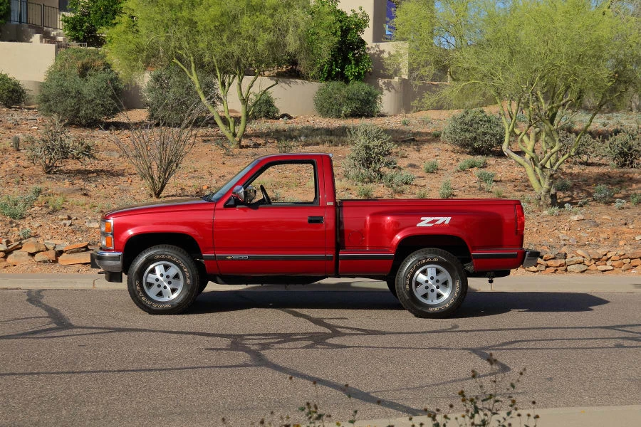 1990 Chevrolet C/K 4th Gen - Image 2 of 31