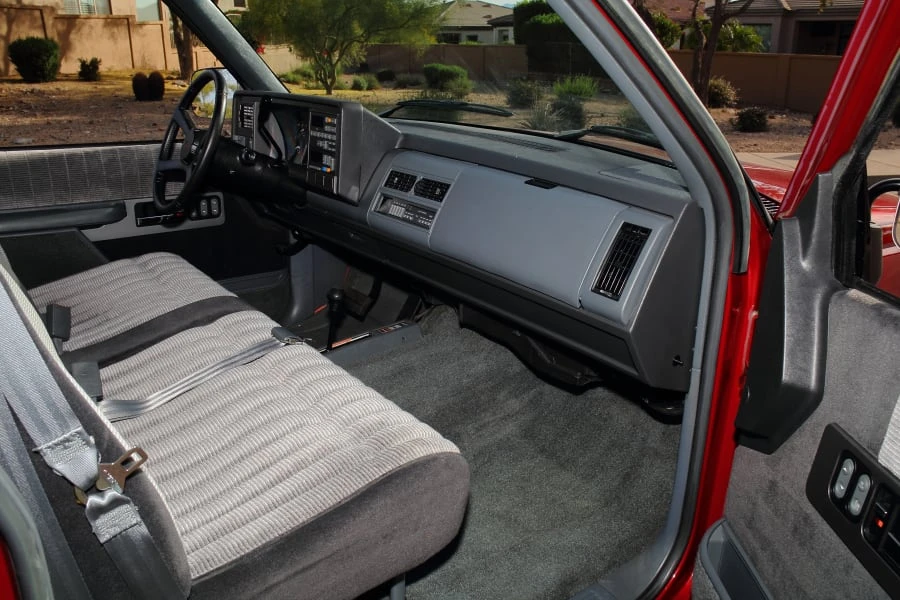 1990 Chevrolet C/K 4th Gen - Image 22 of 31