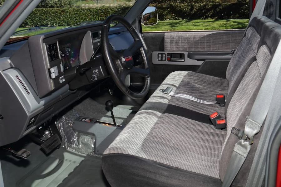 1990 Chevrolet C/K 4th Gen - Image 26 of 31