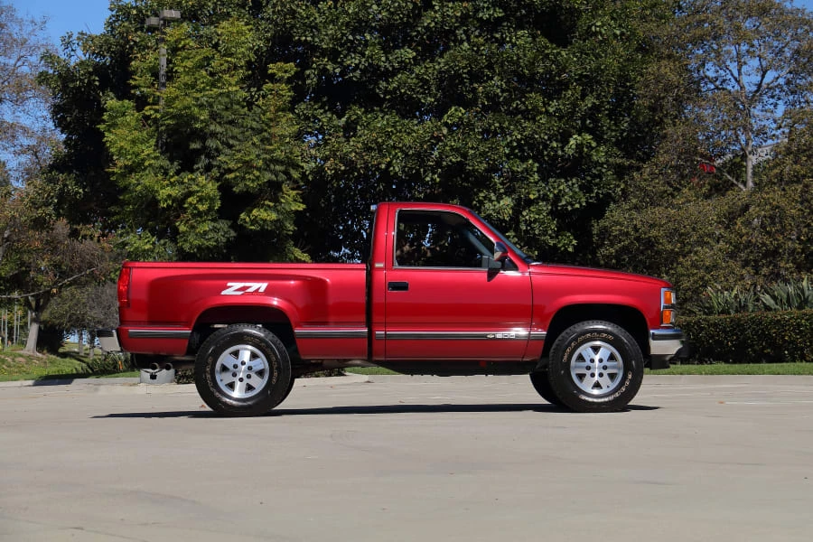 1990 Chevrolet C/K 4th Gen - Image 23 of 31
