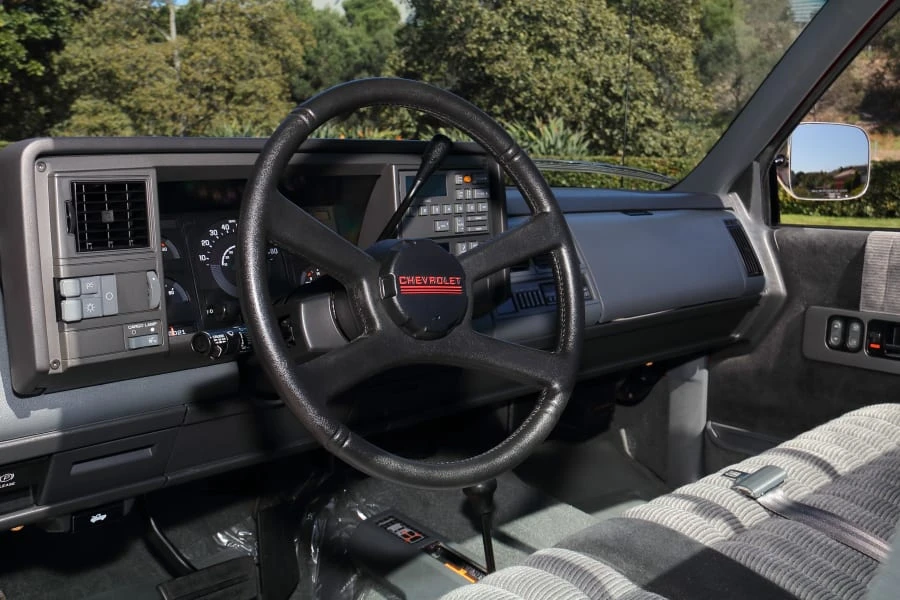 1990 Chevrolet C/K 4th Gen - Image 25 of 31