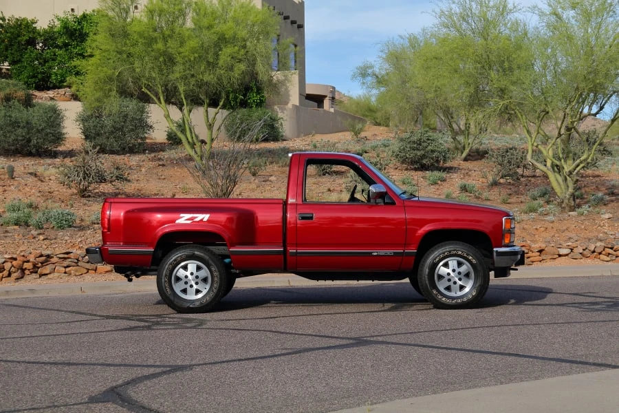 1990 Chevrolet C/K 4th Gen - Image 19 of 31