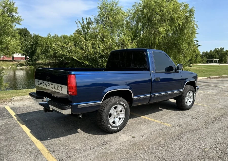 1990 Chevrolet C/K 4th Gen - Image 3 of 18