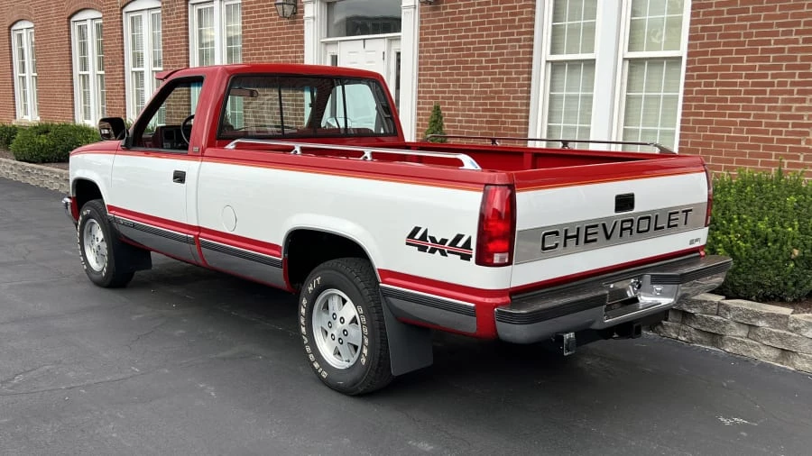 1990 Chevrolet C/K 4th Gen - Image 3 of 9