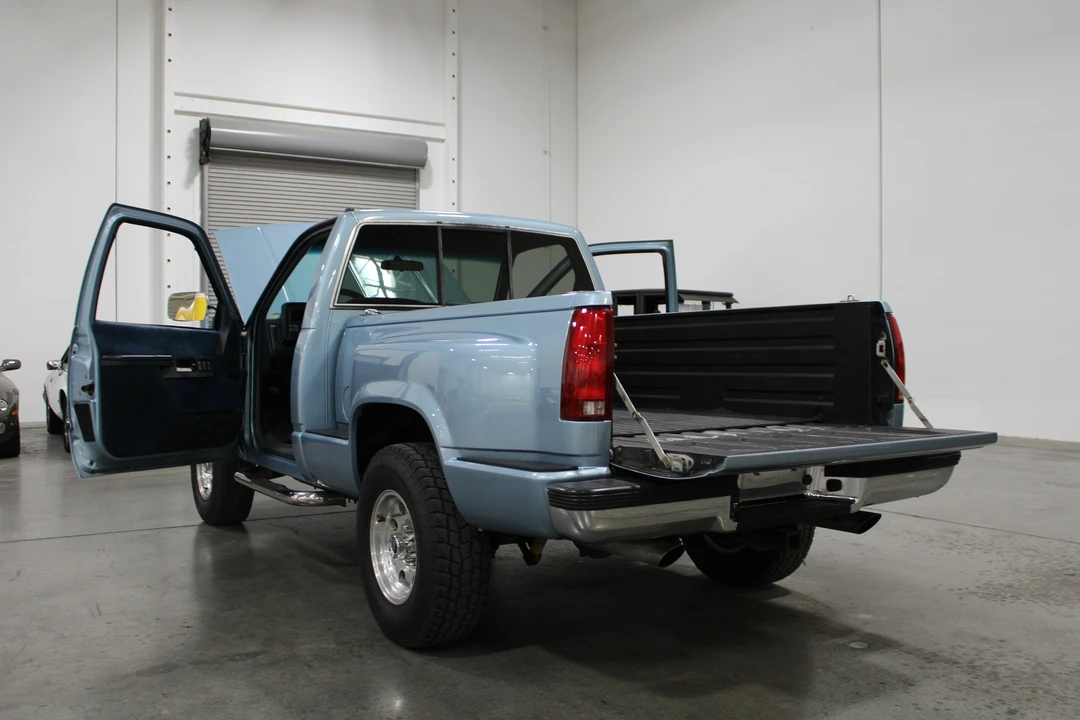 1990 Chevrolet C/K 4th Gen - Image 24 of 31