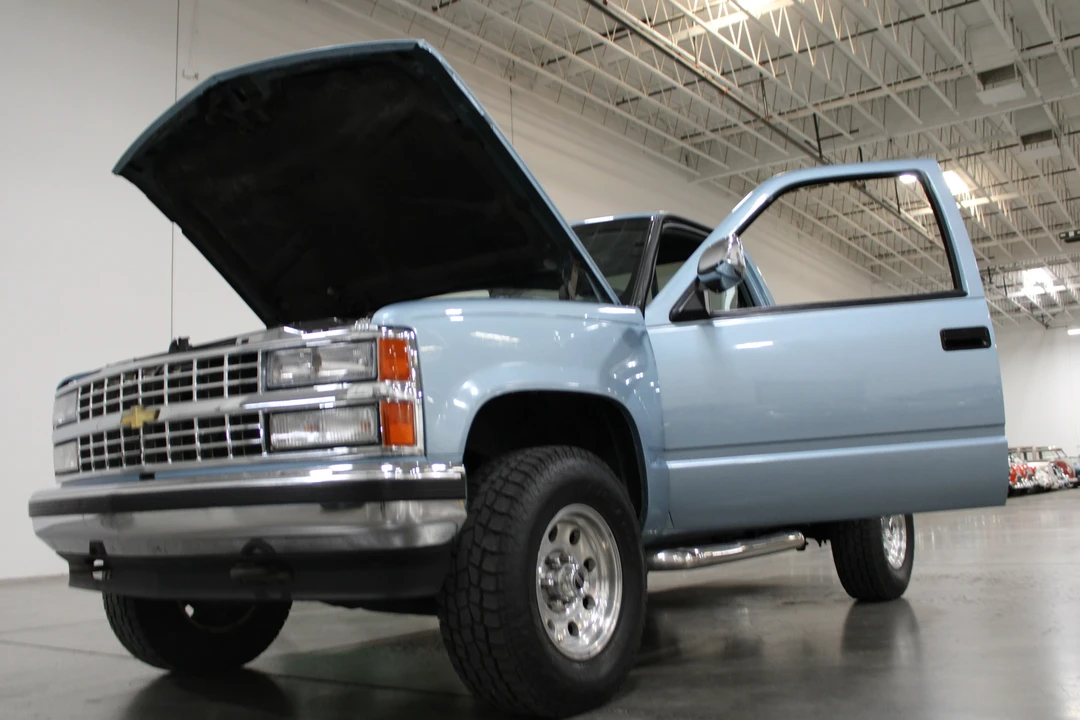 1990 Chevrolet C/K 4th Gen - Image 25 of 31