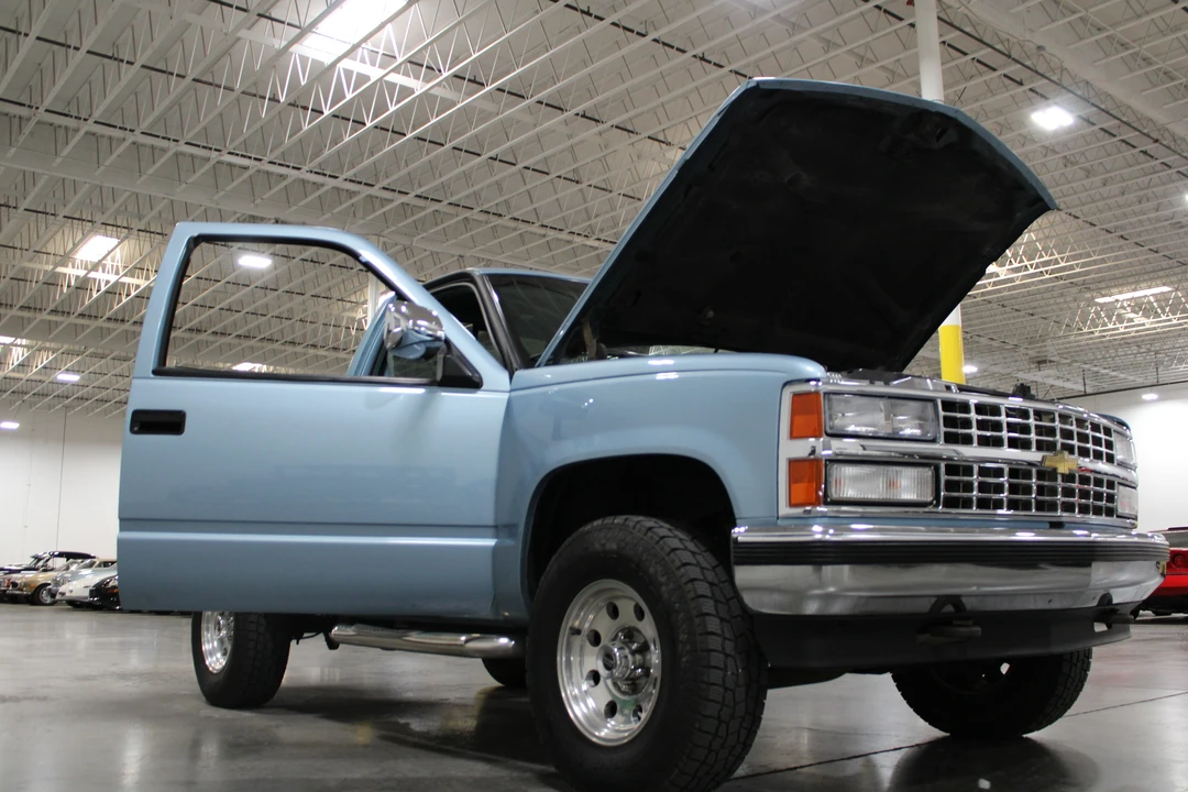 1990 Chevrolet C/K 4th Gen - Image 22 of 31