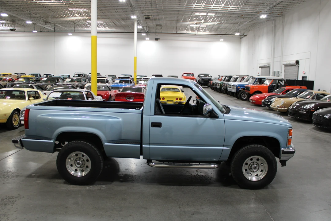 1990 Chevrolet C/K 4th Gen - Image 8 of 31