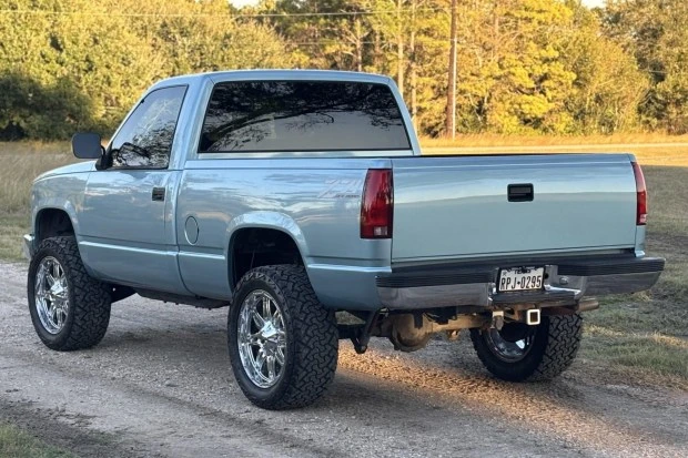 1990 Chevrolet C/K 4th Gen - Image 2 of 7