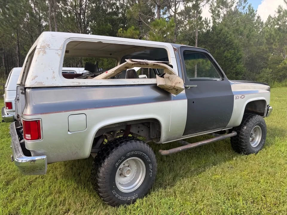 1990 Chevrolet K5 Blazer 2nd Gen - Image 2 of 7