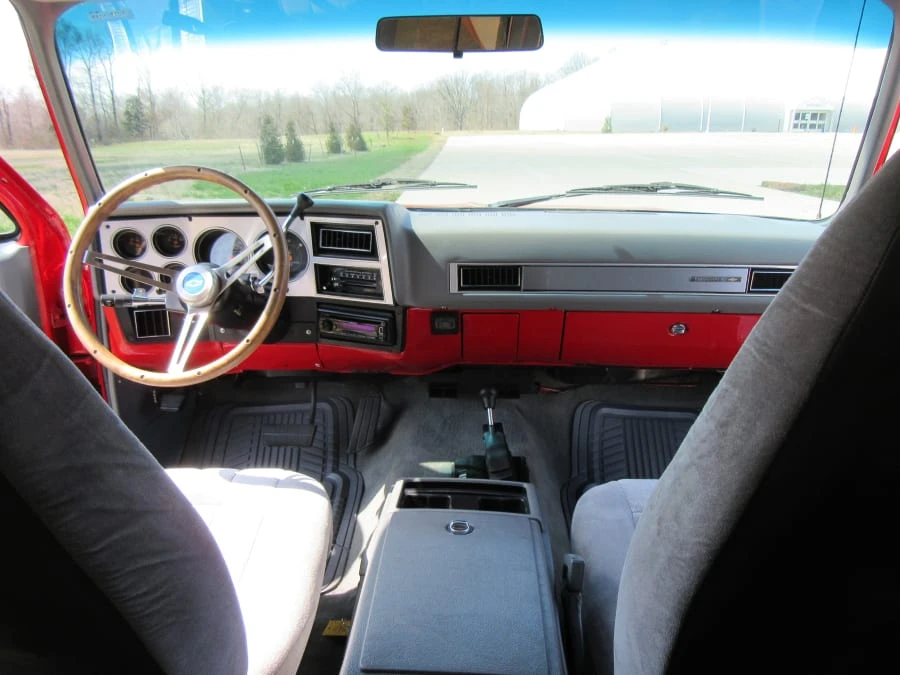 1990 Chevrolet K5 Blazer 2nd Gen - Image 4 of 12