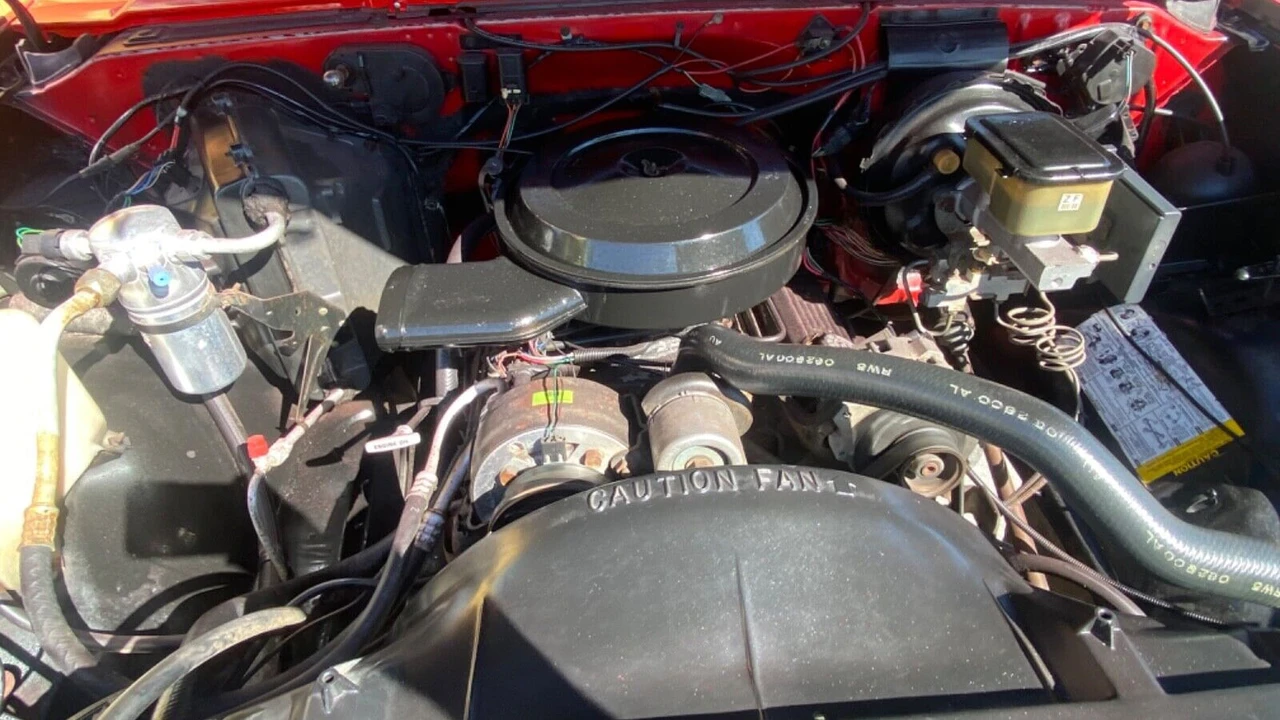 1990 Chevrolet K5 Blazer 2nd Gen - Image 6 of 16